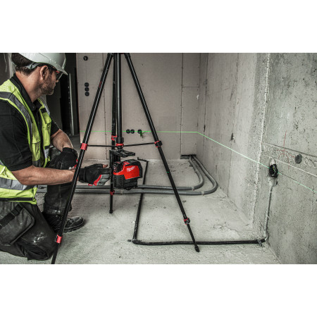MILWAUKEE M12™ zelený kombinovaný křížový liniovo-bodový laser 4933478245