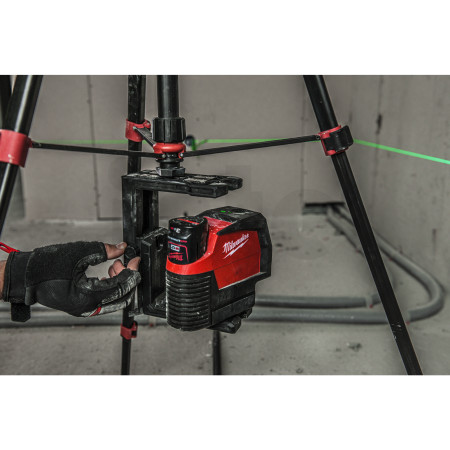MILWAUKEE M12™ zelený kombinovaný křížový liniovo-bodový laser 4933478245