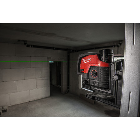 MILWAUKEE M12™ zelený kombinovaný křížový liniovo-bodový laser 4933478245