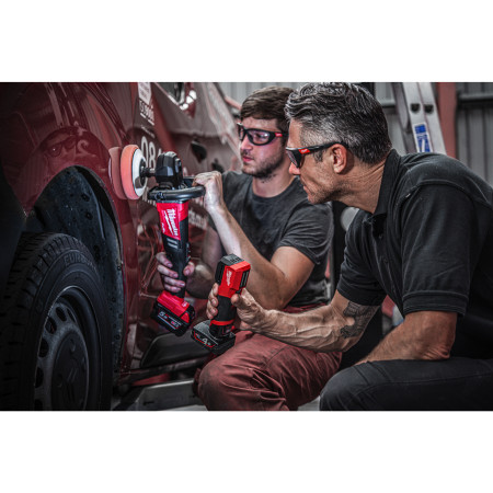 MILWAUKEE M12™ detailingové světlo 4933478867
