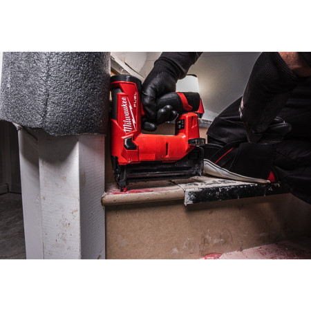 MILWAUKEE M12 FUEL™ přímá hřebíkovačka 18 GA 4933493356