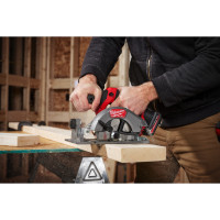 MILWAUKEE M12 FUEL™ kompaktní okružní pila 4933493490