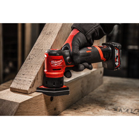 MILWAUKEE M12 FUEL™ subkompaktní bodová bruska 4933479682