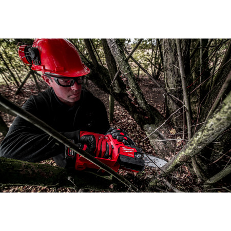 MILWAUKEE M12FHS-0 - M12 FUEL™ řetězová pila 4933472211