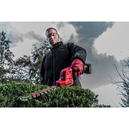 MILWAUKEE M12 FHT20-402 FUEL plotostřih 20 cm 4933479973