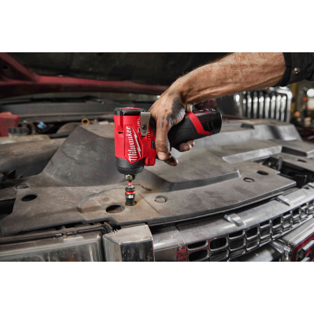 MILWAUKEE M12 FUEL™ subkompaktní rázový utahovák ¼″ hex 4933479877