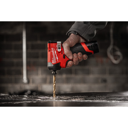 MILWAUKEE M12 FUEL™ subkompaktní rázový utahovák ¼″ hex 4933479877