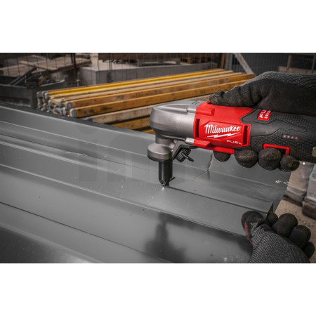 MILWAUKEE M12 FNB16-0X FUEL prostřihovač plechu 1,6 mm 4933479618