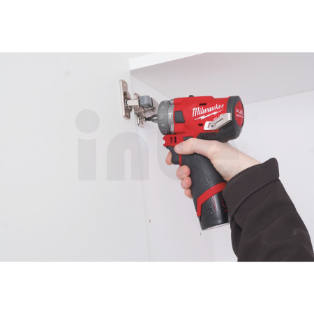 MILWAUKEE M12 FUEL™ kompaktní příklepová vrtačka s rychlovýměnným sklíčidlem 4933464138