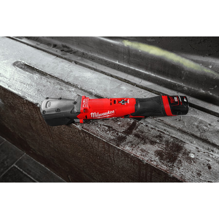 MILWAUKEE M12 FUEL™ ⅜″ pravoúhlý rázový utahovák s pojistným kroužkem 4933478808