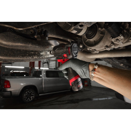 MILWAUKEE M12 FSCIWF38-0 FUEL ⅜″ subkompaktní rázový utahovák s třecím kroužkem, 305 Nm, bez aku 4933498969