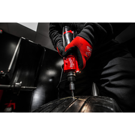 MILWAUKEE M12 FUEL FTB-0 Nízkootáčková bruska na hrubování pneumatik 4933472215