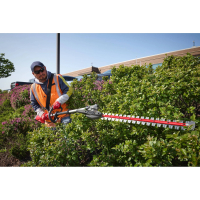MILWAUKEE M18 FHETE22-0 FUEL prodloužený tyčový plotostřih 216 cm 4933498515