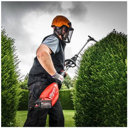 MILWAUKEE M18 FHETE22-802 M18 FUEL prodloužený tyčový plotostřih 216 cm 4933498516