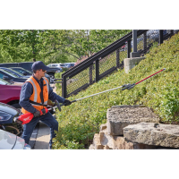 MILWAUKEE M18 FHETE27-0 FUEL prodloužený tyčový plotostřih 267 cm 4933492910