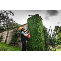 MILWAUKEE M18 FHETE27-802 FUEL prodloužený tyčový plotostřih 267 cm 4933492911