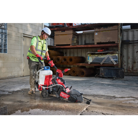MILWAUKEE M18 BBPFP2-0 SWITCH TANK Gen2 zádový postřikovač, bez nádrže, bez aku, 4933498961