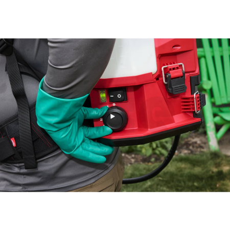 MILWAUKEE M18 BBPFP2-0 SWITCH TANK Gen2 zádový postřikovač, bez nádrže, bez aku, 4933498961