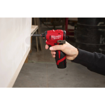 MILWAUKEE M12 BLIDRC-0 kompaktní bezuhlíkový rázový utahovák 4933499689