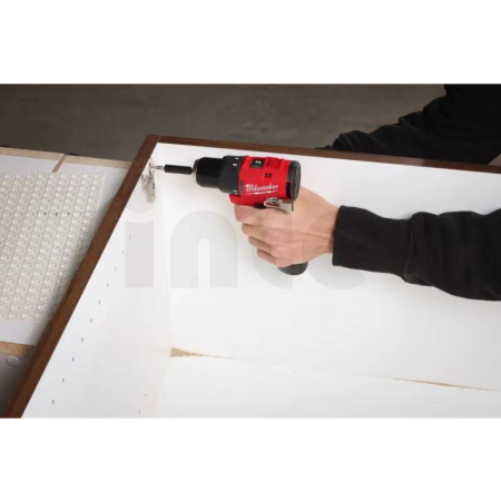 MILWAUKEE Aku vrtací šroubovák M12 BLDDRC-201B, aku M12 B2 + C12 C + taška 4933500773