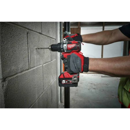 MILWAUKEE  M18 BLPD2-501B Aku příklepová vrtačka, 1 x M18 B5 + M12-18 C + taška, 4933500775