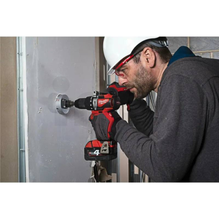 MILWAUKEE  M18 BLPD2-501B Aku příklepová vrtačka, 1 x M18 B5 + M12-18 C + taška, 4933500775