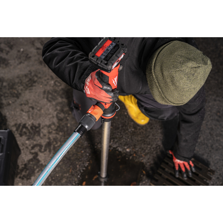 MILWAUKEE M12 BSWP M12™ HYDROPASS™ uhlíkové tyčové vodní čerpadlo 4933479640