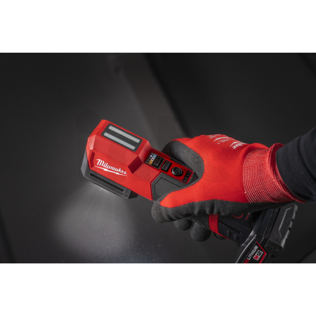 MILWAUKEE M12 CML M12™ přizpůsobitelné barevné světlo 4933479366
