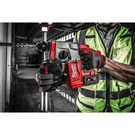 MILWAUKEE M18™ bezuhlíkové 26 mm kladivo SDS-Plus se 4 režimy 4933479426