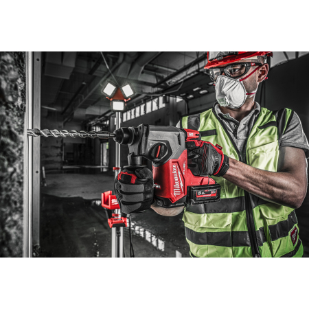 MILWAUKEE M18 FUEL™ 4-režimové kladivo 26 mm SDS-PLUS 4933478499