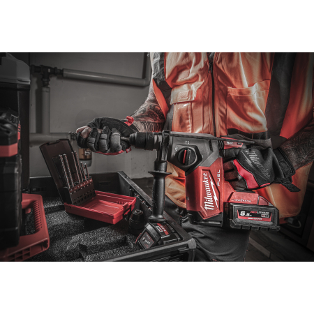 MILWAUKEE M18 FUEL™ ONE-KEY™ 4-režimové kladivo 26 mm SDS-PLUS se sklíčidlem FIXTEC™ 4933478503