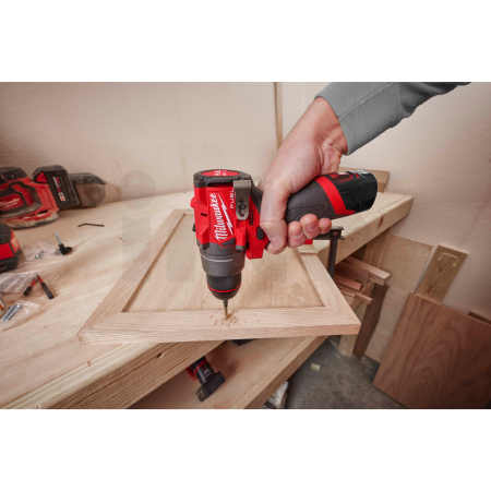 MILWAUKEE M12 FUEL™ subkompaktní vrtací šroubovák 4933479873