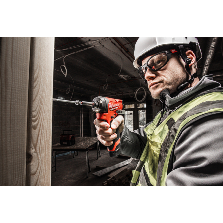 MILWAUKEE M12 FUEL™ subkompaktní rázový utahovák ¼″ hex 4933479877