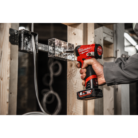 MILWAUKEE M12 FID2-0 M12 FUEL subkompaktní rázový utahovák 1/4″ hex 4933479876