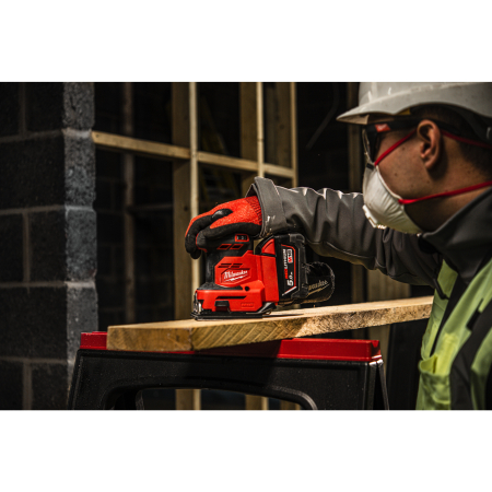 MILWAUKEE M18 BQSS M18™ vibrační bruska na čtvrtinu listu brusného papíru 4933479967