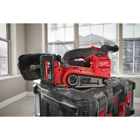 MILWAUKEE M18 FBTS75 M18 FUEL™ 75 mm pásová bruska 4933479616