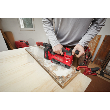 MILWAUKEE M18 FBTS75 M18 FUEL™ 75 mm pásová bruska 4933479616