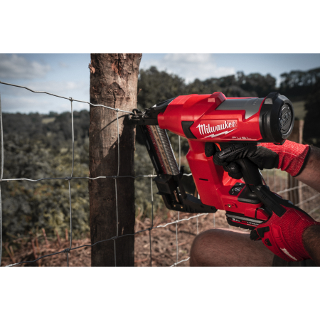 MILWAUKEE M18 FFUS M18 FUEL™ sponkovačka na oplocení 4933479832