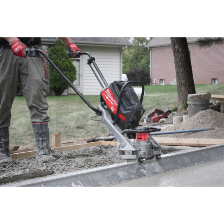 MILWAUKEE MX FUEL™ stahovací vibrační lišta 4933479771