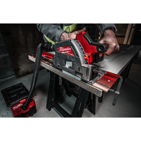 MILWAUKEE M18 FUEL™ 55 mm ponorná pila na dřevo a plast 4933478778