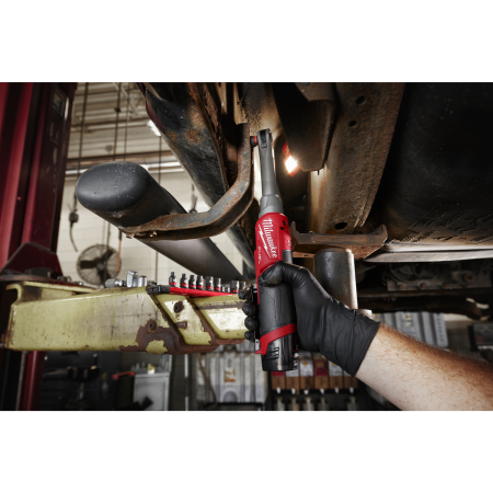 MILWAUKEE M12 FUEL™ ¼″ vysokorychlostní ráčna s prodlouženou hlavou 4933480790