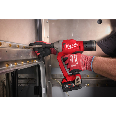 MILWAUKEE M18 ONEFLT-502X FUEL nýtovací kleště Lockbolt s ONE-KEY 4933478638