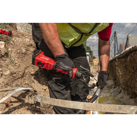 MILWAUKEE M18 ONEHCCT60-0C hydraulické krimpovací kleště 4933479683