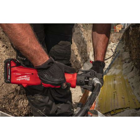 MILWAUKEE M18 ONEHCCT60-0C hydraulické krimpovací kleště 4933479683