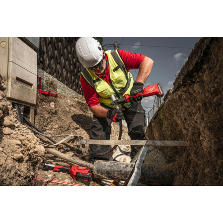 MILWAUKEE M18 ONEHCCT60-0C hydraulické krimpovací kleště 4933479683