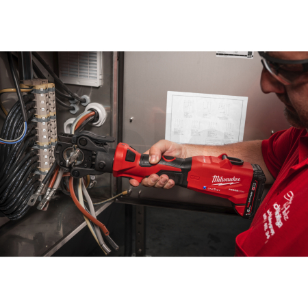 MILWAUKEE M18™ FORCE LOGIC™ Hydraulické krimpovací kleště na kabely 60 kN 4933479685