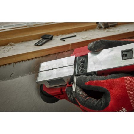MILWAUKEE M12 BLP-0X bezuhlíkový hoblík 4933492850