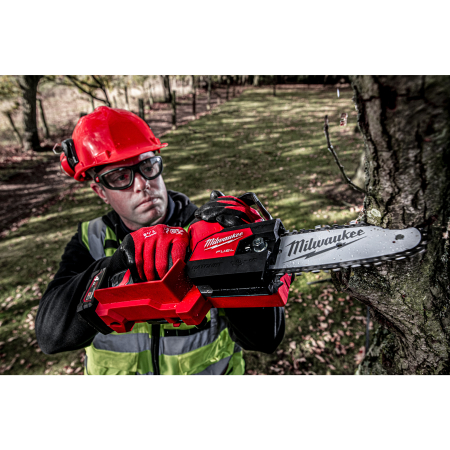 MILWAUKEE M12FHS-0 - M12 FUEL™ řetězová pila 4933472211