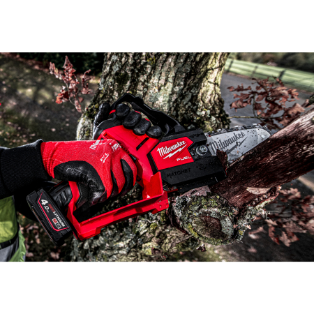 MILWAUKEE M12FHS-0 - M12 FUEL™ řetězová pila 4933472211