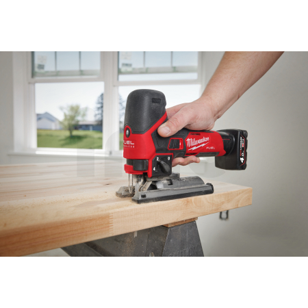 MILWAUKEE M12 FUEL™ přímočará pila 4933493347